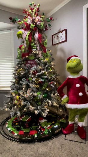 Home Depot for the win! Look at this adorable Grinch and Grinch train set! #merrygrinchmas #homedepot #grinch