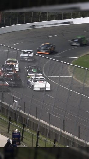 25K views · 334 reactions | A MASTERCLASS in short track racing   Bert Ouellette ships it underneath the ENTIRE PACK to put himself in position to take the race lead from Aaron Plemons! | Stafford Motor Speedway | Facebook