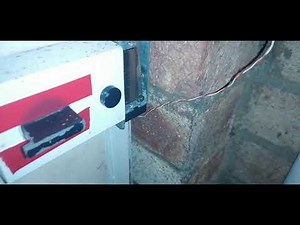 A short look at a strike lock and its mechanism