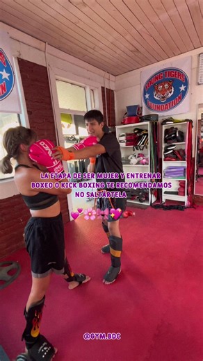 Empoderamiento femenino a través del boxeo y kickboxing