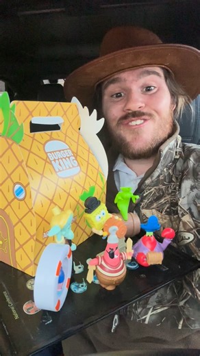The Southern Snack on Instagram: "Burger King SpongeBob Kid’s Meal 2025 Review @burgerking @spongebob @spongebobmovie #BurgerKing #Spongebob #FastFood #Foodie #Reels"