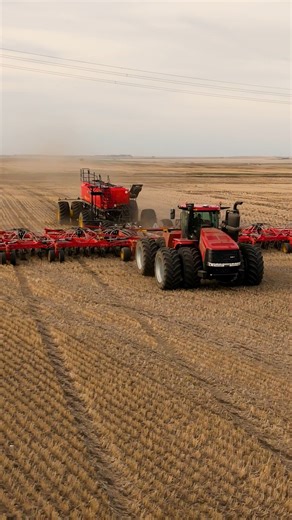 🗣️ TESTIMONIAL - Discover how Gatez Farms achieved outstanding emergence seeding wheat and canola across diverse terrains using the paired unit Seed Hawk 80-foot tool and Precision Delivery Air Cart 1000. Blaine Gatez shares firsthand experiences with the tool's performance, unique design, and the advantages of the Väderstad team's support. Learn about seamless calibration, connectivity, and the practical benefits of increased tank size for longer field operations. Take advantage of special pri