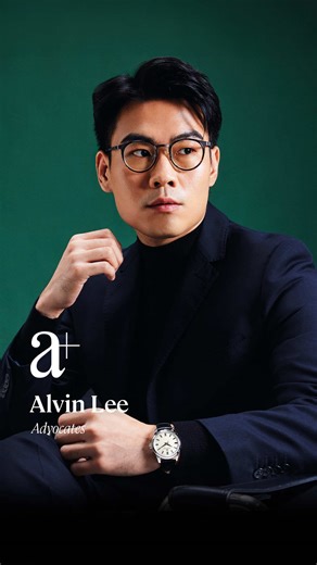 Wrongful cremation has unimaginable consequences. But that’s what happens in Smoke Gets in Your Eyes, a 2022 dark comedy directed and written by Alvin Lee. The Singaporean is a graduate of the renowned Beijing Film Academy, whose alumni include acclaimed directors Zhang Yimou, Chen Kaige, and Jia Zhangke. Smoke Gets in Your Eyes competed at over 50 major film festivals. Among other accolades, it won the Best Short Film award at the 35th China Golden Rooster Award and the Silver Screen Award at t