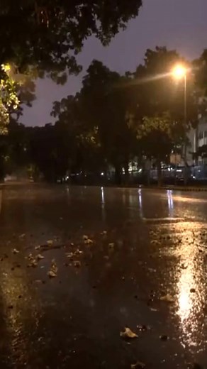 Several parts of Delhi and the National Capital Region (NCR) -- Gurugram, Noida and Faridabad experienced heavy rainfall on Saturday morning, providing relief from the sultry weather conditions of the past few days. #Delhi #NCR #Rains #Rainfall | India Today | Facebook