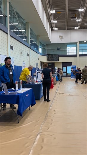 It's Symposium time! Join us at the Shilo Symposium - located at the GSH - until 6pm! Here you'll find vendors ready to interact, answer questions and offer resources. Bring your friends & family members, visit the booths and enjoy the atmosphere! Hope to see you here! ----------------------- C'est l'heure du symposium ! Nous vous invitons à nous rejoindre au symposium Shilo, qui se tient au GSH, jusqu'à 18 h. Vous y trouverez des exposants prêts à échanger avec vous, à répondre à vos questions 