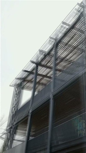 Steel Construction for Commercial Buildings | Modern Steel Building Solutions