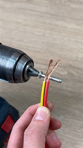Quick electrical wire joint ⚡ #wirejoint #diyelectrical #quickfix | Beamish DIY