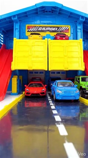 Epic Giant Toy Race Track: High-Speed Supercar Stunts & Ultimate Loop Challenge!