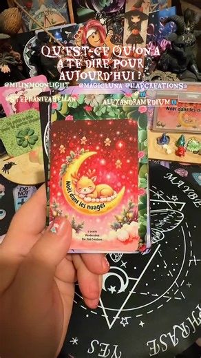 🌟 Tirage cosmique du jour – 13 oracles, une guidance puissante 🌟 Aujourd’hui, j’ai plongé dans une lecture XXL avec 13 oracles magiques, chacun porteur d’une vibration unique. Voici les jeux utilisés pour ce tirage enchanté : 🔮 Noël dans les Nuages (par moi-même) 🌲 L’Oracle au cœur de la forêt enchantée par @milin_moonlight ❄️ L’Oracle du solstice d’hiver(par moi-même) 💫 Mon Belline enchantée par @alexandramedium.guidance 🕊️ Le Grand Oracle des Révélations par @lesmedeoresdankaa 💖 Milin L