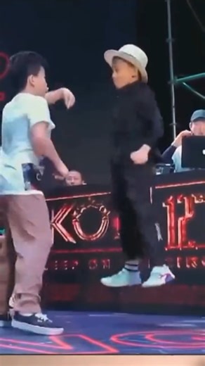 dvncetv | He's Just 9 YO 😱 His Chest Pop Something Else 🤯 . . . . #popping #hitting #airpossing #vibreting #puppet #booglo_style #robot #waving... | Instagram