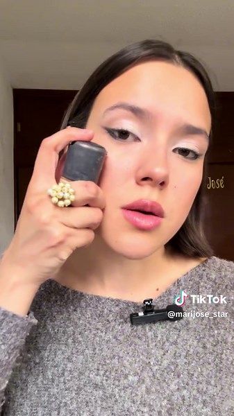Tutorial de Maquillaje: Sombra Blanca Paso a Paso
