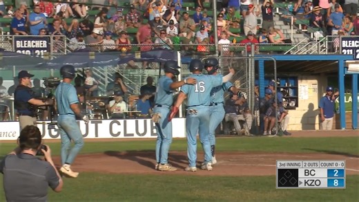 CAUGHT ON CAMERA: A VICIOUS ATTACK ON A BASEBALL IN KALAMAZOO! 😳 Grand Slam, 100mph off the bat from Matthew Thompson, Growlers lead 8-2 in the 3rd inning 💪 The Electric Play of the Game got the crowd roaring on Brandon Inge Night at the ballpark 🙌 | Kalamazoo Growlers