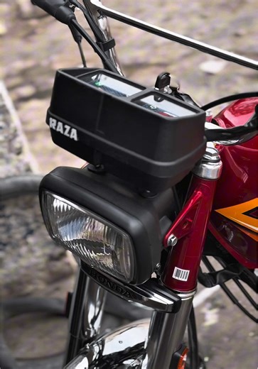 Installing Chrome and Meter Kit on Honda 125