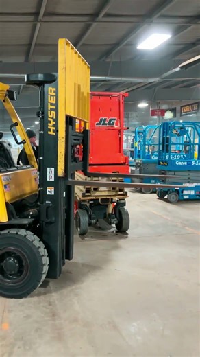 2011 HYSTER FORKLIFT L177V08211J For Sale