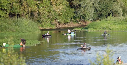 5 Best Float Tube Fins 2025: Top Angler Picks Revealed