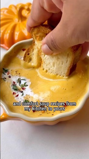 Creamy Butternut Squash Soup in 30 minutes 😍🎃🧡 #souprecipe #soupseason #recipe