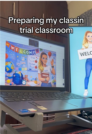 Behind the scenes of setting up my ClassIn classroom before a trial lesson 👩‍🏫✨ Because preparation is what turns a trial into a long-term student 💯 #TeacherLife #ClassIn #OnlineTeachingTips #TrialLesson #ESLTeacherLife
