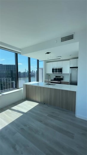 !!New Listing!! 77 Commercial St, Greenpoint brooklyn 3 Bedrooms $9,300 & up 2 Bedrooms $6,150 & up 1 Bedrooms $4,700 & up 0 Bedrooms $3,400 & up NO BROKERS FEE BUILDING FEATURES ✨Laundry In Unit ✨Media Room ✨Multiple Lounges ✨Fitness Center ✨Kids Rroom ✨Outdoor Terrace ✨Spa ✨Pool ✨Parking ✨Storage ✨Tennis Court ✨Basketball Court ✨BBQ Section ✨Dishwasher ✨Stainless Steel Appliances Dm for more information!! #brooklyn #apartments #brooklynrealty #apartmenthunting #gypsyhousing #apartmentsearching