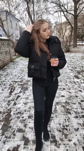 Відео користувача 🇺🇦 ALENKA.UA 🇺🇦 (@alenka.dance) з композицією «оригінальний звук - UKRAINIAN MUSIC»