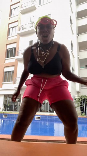 299K views · 2K reactions | THIS SONG IS DRIVING ME CRAZY ️ NO DAYS OFF!!!!!!!!!!!!!!!!!! THE HARDEST SONG IN THE WORLD   | Teniola Apata | Facebook