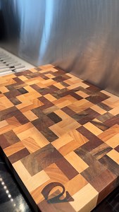 Home Cooking Sessions: Chili Con Carne. The most comforting meat sauce, served with a fresh pico de gallo. Full recipe and long-form video up on Substack, link in bio 🌶️🔥 - A proper chili con carne should be bold, rich, and deeply satisfying. This version layers smokey spice, slow-cooked beef, and just the right amount of heat, all bound together by a thick, glossy sauce built from scratch. It’s a recipe that rewards patience and process: toasting dried chillies and making your own chilli past