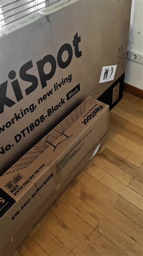 Just upgraded my setup with a FlexiSpot height-adjustable desk! Switching between sitting and standing has never been easier - way more comfy for long work or content creation sessions. New Working New Living Grab it here: https://amzn.eu/d/4vsGuRN or in Bio Why I love it: • quiet Dual motors = super stable and Hand control with 4 memory settings anti-collision for safety Adjustable legs from 70-119 cm, fits any setup or body size • Holds up to 100 kg - keeps monitors, laptops & gear safe • Flex