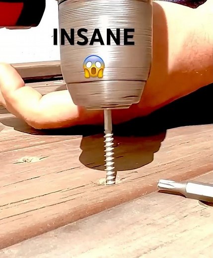 WORKSHOP HACK! How to remove #DIYHacks #StrippedScrewFix #HomeRepairTips #DIYTools #LifeHacks