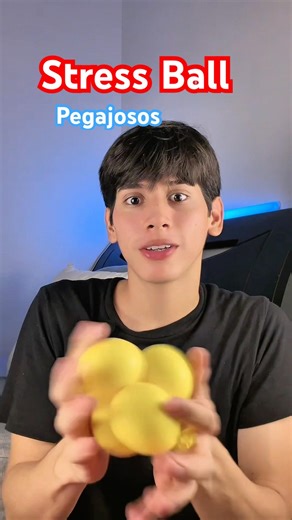 haciendo stress ball pegajosos 🤩#nohumor #youtubeshort #stressball