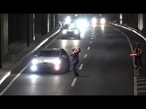 警察官をひき殺す勢いでプリウスが逃走！止まらないタクシー運転手にパトカー乗りの警察官がキレた！停止命令を無視してCXー8が逃げ即座に白バイが追う！歩道を暴走する原付！自転車が邪魔でBMWに逃げられる！