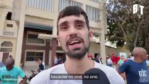 "Homeland or death, we will win!"TODAY: Riding bicycles, scooters and electric bikes, thousands of Cubans took part in an anti-imperialist rally in Havana, in a show of unity against Trump’s attacks on the island. The rally was organized by the Union of Young Communists to commemorate the 64th anniversary of its founding.🎥 @ldejesusreyes