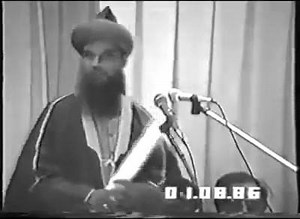 252K views · 6.7K shares | Hashmi miyan old bayan in 1986 | Huzur Ghazi E Millat Syed Hashmi Miyan Ashraf Ashrafi Al Jilani | Facebook