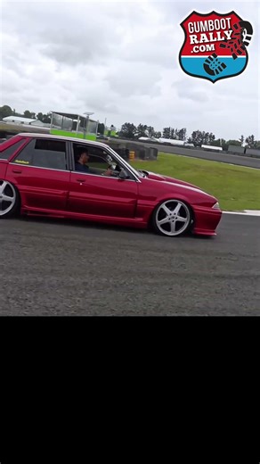 VL Commodore vs Rx3 Wagon at Jamboree