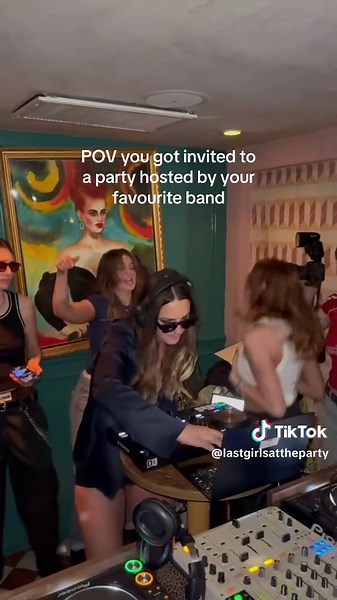 @The Beaches ✨ #party #partygirl #djset #bffs #girlsnight