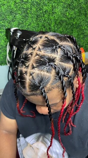 Stylish Men's Twist and Braid Hairstyles