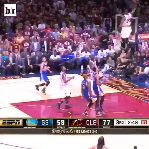 Lebron James jumps over 3 meters and breaks the glass #lebronjames #lebron #legend #NBA | NBA ThrowBack