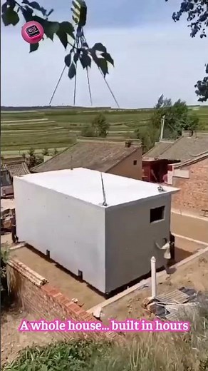 The Future of Building: Houses Assembled in Just Hours! 🏠⚡