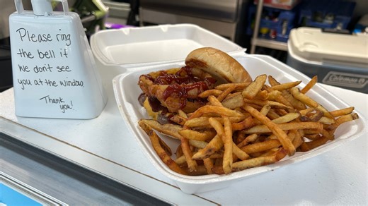 Triple B BBQ & Grill serves up comfort food while you wait | Local Flavor on Wheels
