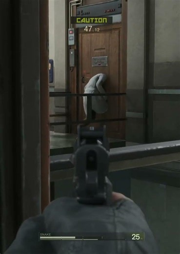 Metal Gear Solid Remake Scientist Glitch #glitch #gaming #metalgearsolid