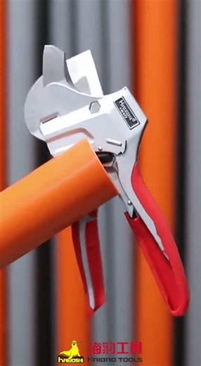 cut PVC pipe is not laborious! This pipe scissors absolute