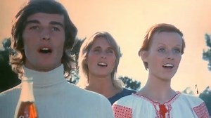 Coca-Cola, 1971 Hilltop "I'd like teach the world to sing" | Flashback Comedy Videos