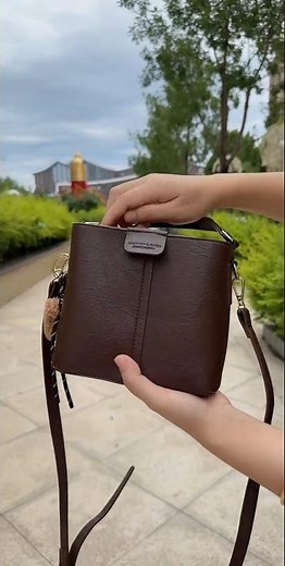Retro Bucket Crossbody Bag | Elegant Vintage Shoulder Bag for Everyday Style #shortsfeed