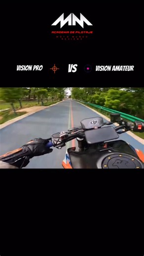 🎯 Eres Team Pro o Team Amateur? 🤔 Academia de manejo de moto en Ciudad de México especializada en curvas! ↪️↩️ Yo te puedo ayudar a corregir estos errores así como los errores más comunes que cometen los motociclistas al tomar una curva desde tu primer clase desde el curso básico 📚 Resultados REALES en tan solo 4 clases! 💯 Iniciamos en Octubre! Más información ⬇️ ✅ Las clases las imparto en la CDMX 🇲🇽 ✅ A 15 min del WTC 🏙️ ✅ De Lunes a Domingo ✅ Duración 3 hrs por clase Por tu seguridad: 