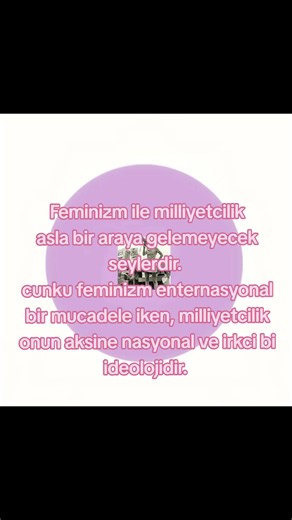 bilgilendiricidir, Feminizm, kadınların ve erkeklerin siyasi, ekonomik, hukuki ve toplumsal alanlarda eşit haklara sahip olması gerektiğini savunan düşünsel ve toplumsal hareketlerin genel adıdır. Temel amacı, kadınların tarih boyunca karşılaştığı eşitsizlikleri incelemek, bu eşitsizliklerin nedenlerini ortaya koymak ve daha eşit bir toplum oluşturulmasına katkıda bulunmaktır. Feminizm tek bir ideolojiden veya tek bir görüşten oluşmaz; zaman içinde farklı akımlar, yorumlar ve yaklaşımlar gelişti