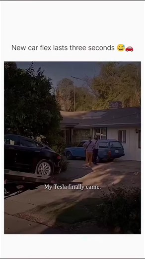 ENTERTAINMENT 📸 on Instagram: "💥 Title: Silicon Valley (2014–2019) 🎬 Genre: Comedy | Tech | Satire ⏱️ Runtime: 6 Seasons | ~28 min/episode ⭐ IMDb Rating: 8.5/10 🔥 Storyline: Set in the heart of California’s tech boom, Silicon Valley follows socially awkward programmer Richard Hendricks as he tries to build a revolutionary compression algorithm and launch his startup, Pied Piper. 💻🚀 Surrounded by eccentric friends, ruthless investors, and cutthroat tech giants, Richard navigates greed, ambi