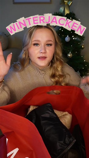 Die habe ich beide zum Black Friday Sale ergattert: 1. von Mister & Lady und 2. vom Modepark Röther 💗 Was sagt ihr? ##winterjackenhaul##blackfridayfinds##fashiontiktokde##winteroutfits2024##shoppinghaul