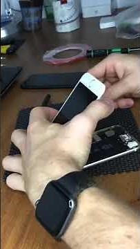 Вздулась батарейка телефона! Аккуратно!