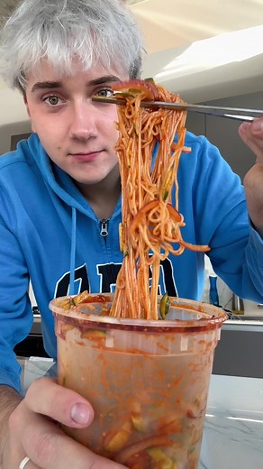 Quick Spicy Cold Noodles Recipe in 2 Minutes