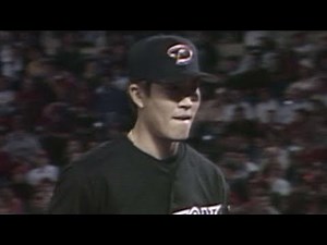 Byung-Hyun Kim throws an immaculate inning in the 8th