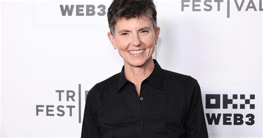 ‘It Changed My Life’: Comedian Tig Notaro, 54, Says Her Stage 2 Breast Cancer Diagnosis Helped Her Get Over Her Unwillingness to ‘Ask for Help’ - NewsBreak