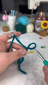 I found this way too funny😂🤣 #crochetting #crochet #crochettutorial #crochetgorbeginners #crochettutorials | Crochet World